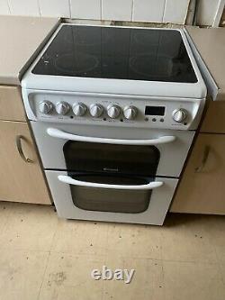 Hotpoint 60HEP 60cm Electric Cooker with Double Oven & Ceramic Hob White