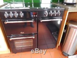 Range electric cooker with ceramic hob 90cms Belling black used only for 2 week